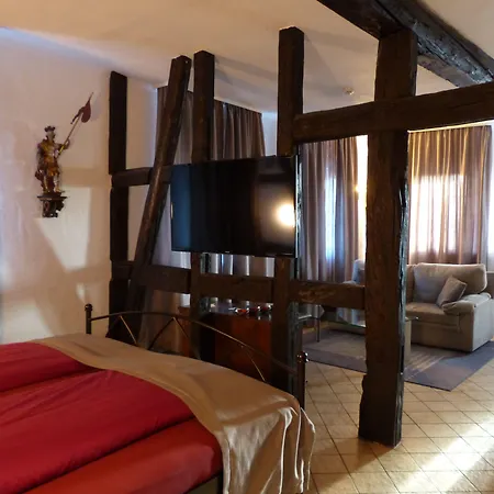 Отель Altstadt-hotel Гельнхаузен