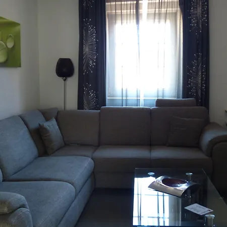 Отель Altstadt-hotel 4*