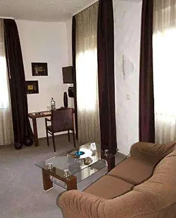 Altstadt-hotel